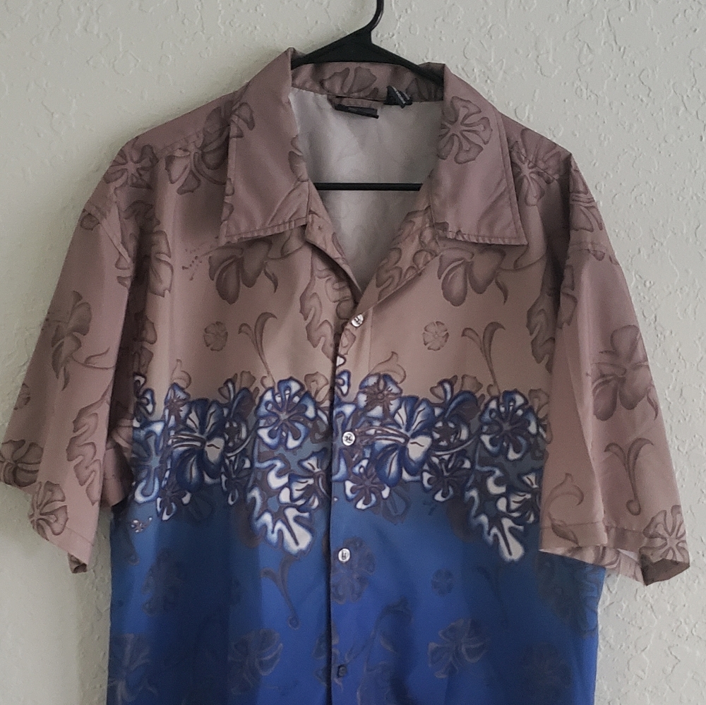 NO FEAR Hawaiian Short Sleeve Button Up